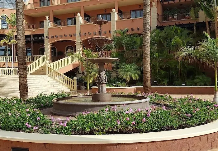 Madrigueras Golf & - Adults Only