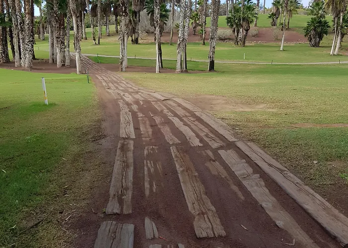 Hotel Madrigueras Golf & - Adults Only